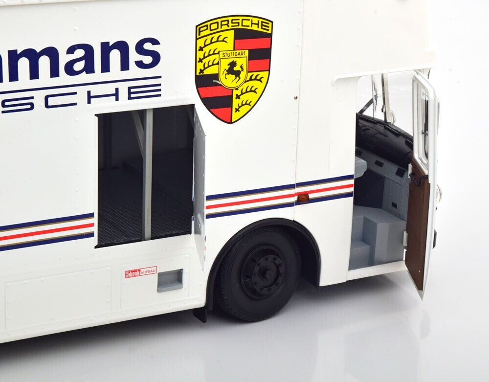 Mercedes O317 Rothmans Transporter - 1/18 CMR
