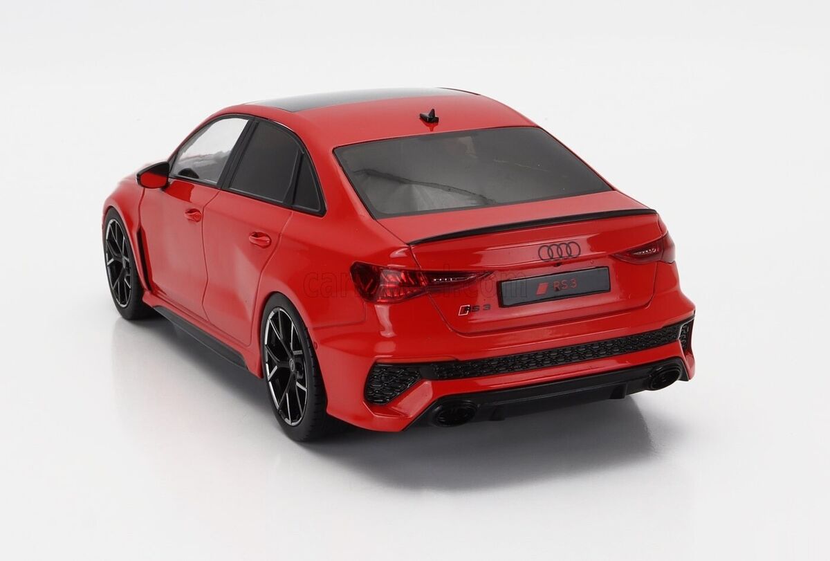 Audi RS3 Limousine 2022 (rosu) - 1/18 Ixo Models