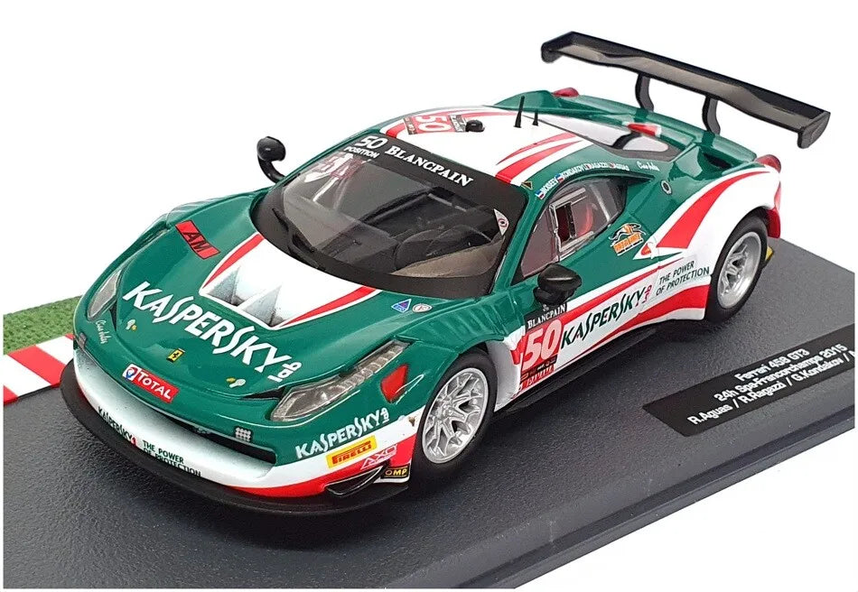 Ferrari 458 GT3 24h Spa-Francorchamps 2015 cu vitrina plexiglass - 1/43 Altaya