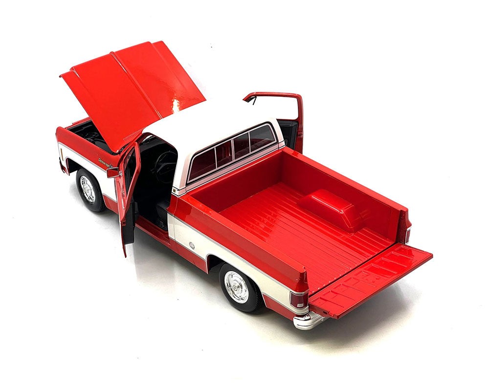 Chevrolet C10 Cheyenne Super 1974 - 1/18 Maisto