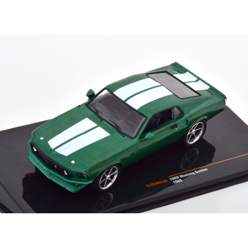 Ford Mustang Custom 1969 verde/alb cu vitrina plexiglass - 1/43 IxoModels