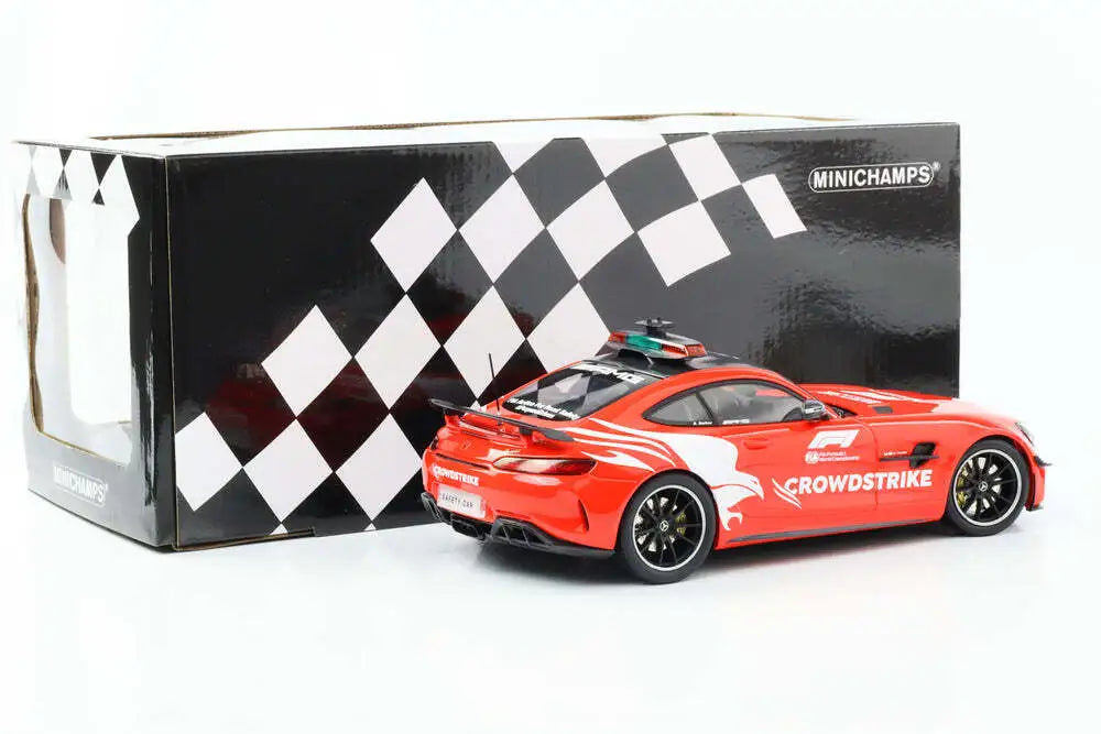 Mercedes-AMG GT-R - Safety Car Formula 1 (1 of 882 pcs) - 1/18 MINICHAMPS