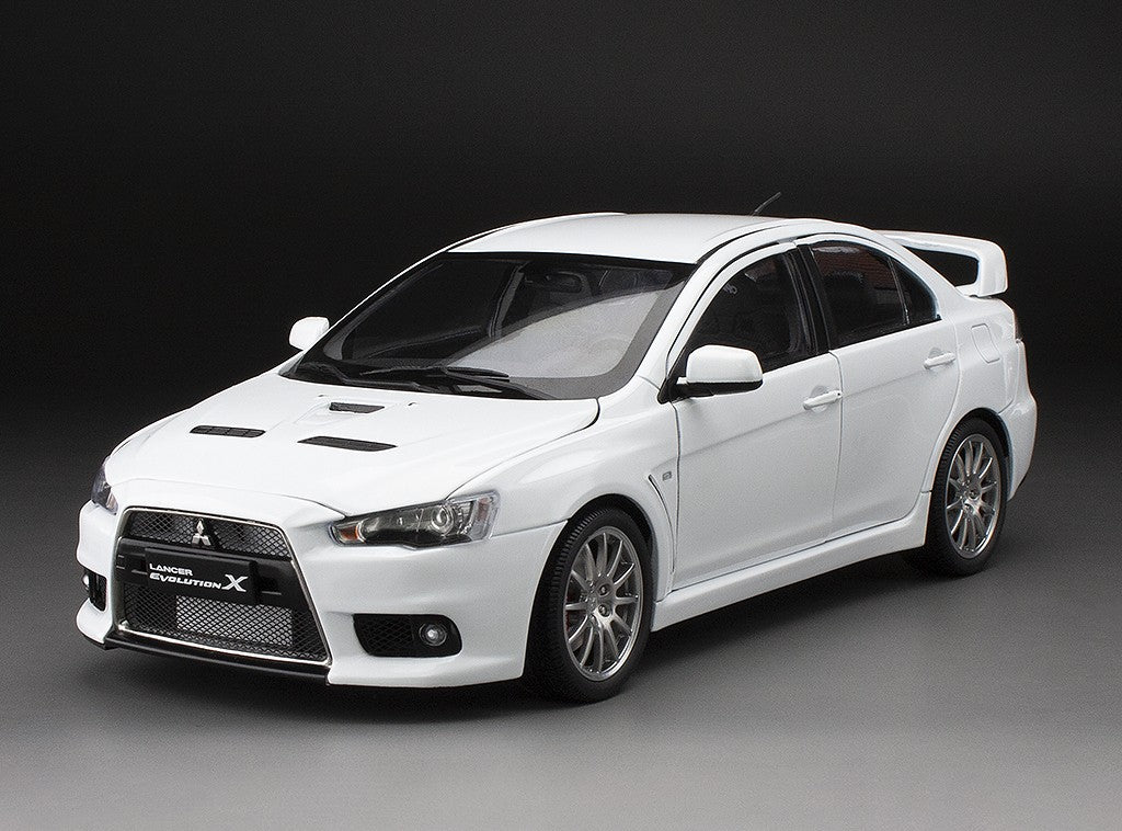 Mitsubishi Lancer Evolution X - 1/18 Sun Star