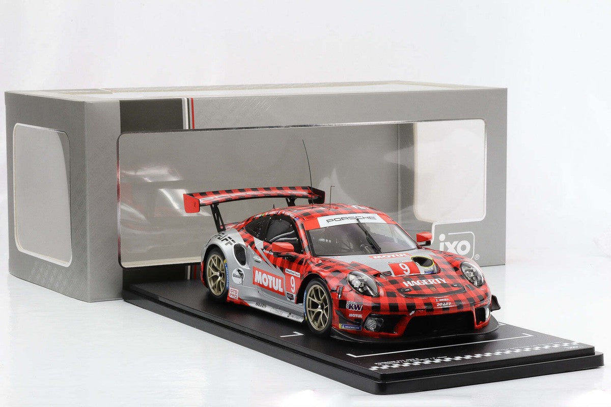 Porsche 911 GT3 R Winner GTD Class 24h Daytona 2022 #9 - 1/18 IxoModels