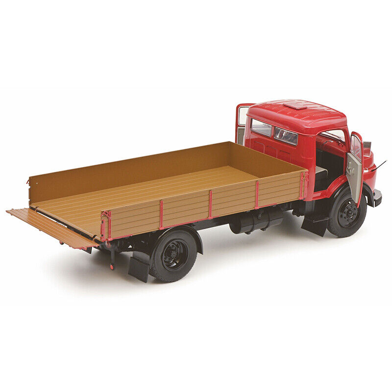 Camion Mercedes Benz L911 - 1/18 SCHUCO