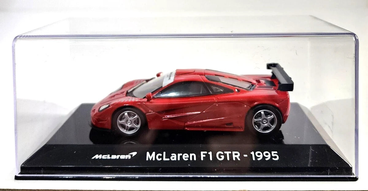 McLaren F1 GTR 1995 rosu cu vitrina plexiglass - 1/43 Altaya