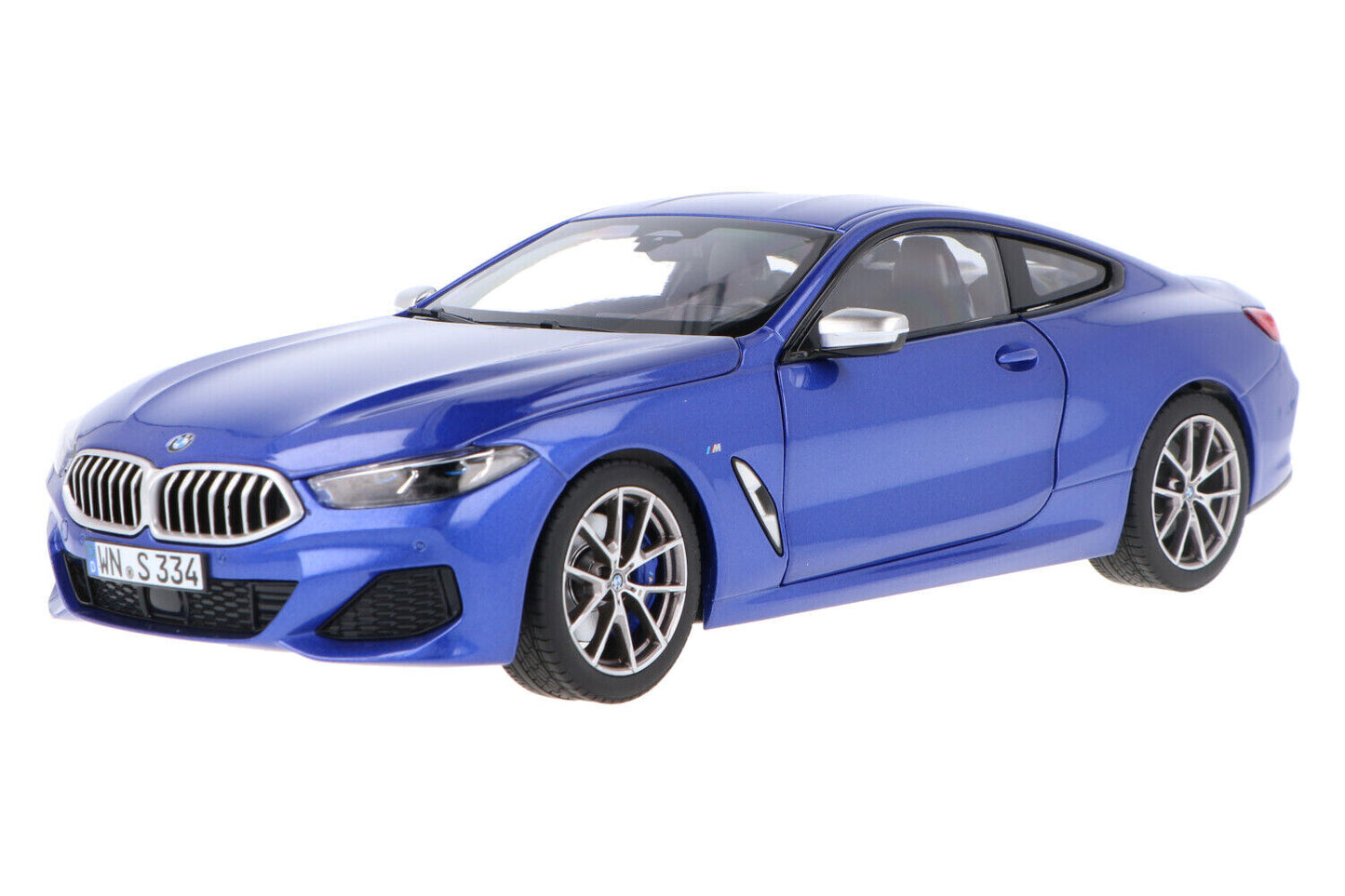 BMW M850i 2018 blue metallic - 1/18 Norev