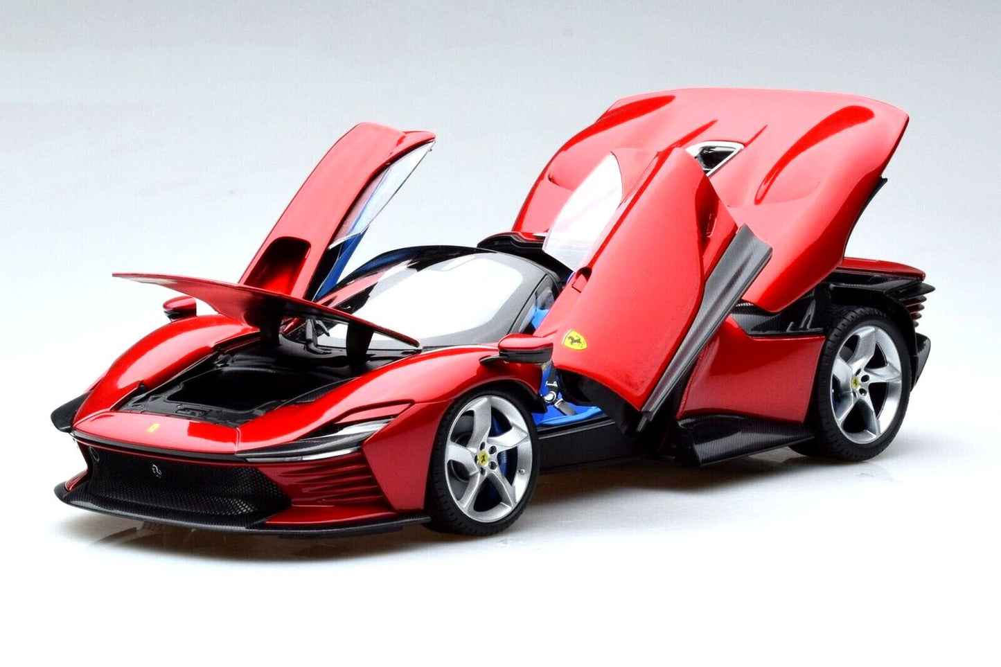 Ferrari Daytona SP3 decapotabil 2022 - 1/18 Bburago Signature-(portbagajul nu sta deschis)