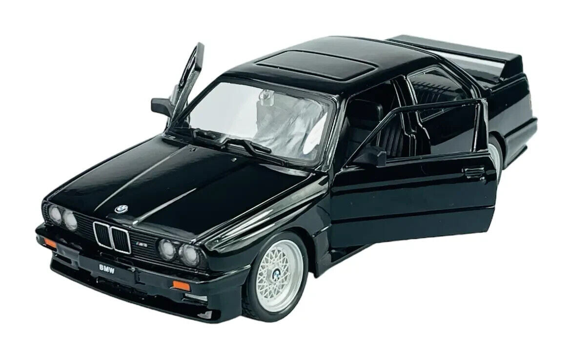 BMW M3 E30 negru - 1/24 Bburago