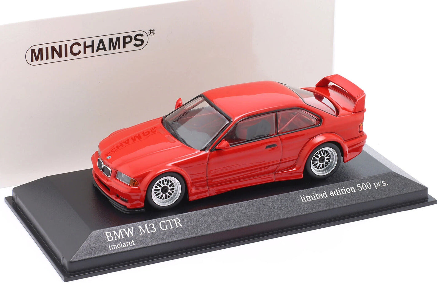 BMW M3 GTR E36 1993 rosu 1/500pcs cu vitrina plexiglass - 1/43 Minichamps
