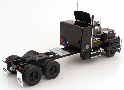 Mack RL 700L Truck year 1974 negru - 1:18 Road Kings