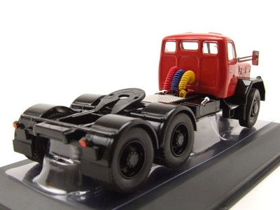Camion Cap Tractor Magirus Jupiter 6x6 cu vitrina plexiglass - 1/43 Ixo Models