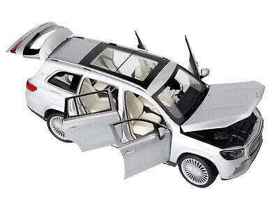 Mercedes-Benz Maybach GLS 600 Argintiu - 1/18 Paragon Models