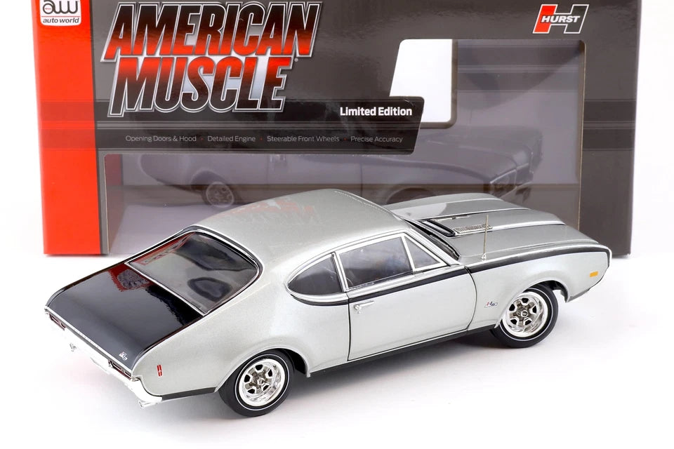 Oldsmobile Cutlass Hurst/Olds 1968 - 1/18 AutoWorld