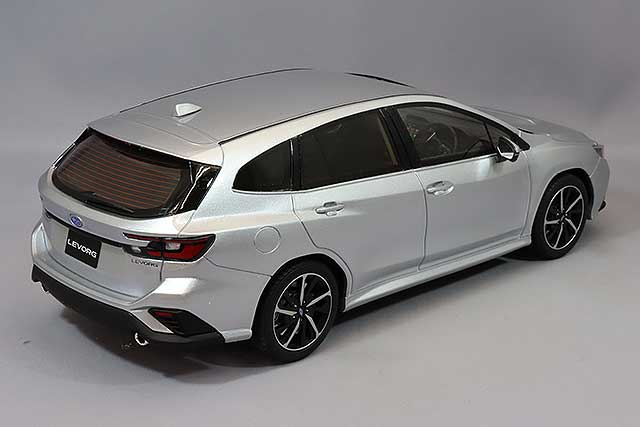 Subaru Levorg GT-H EX silver - 1/18 Kyosho Samurai
