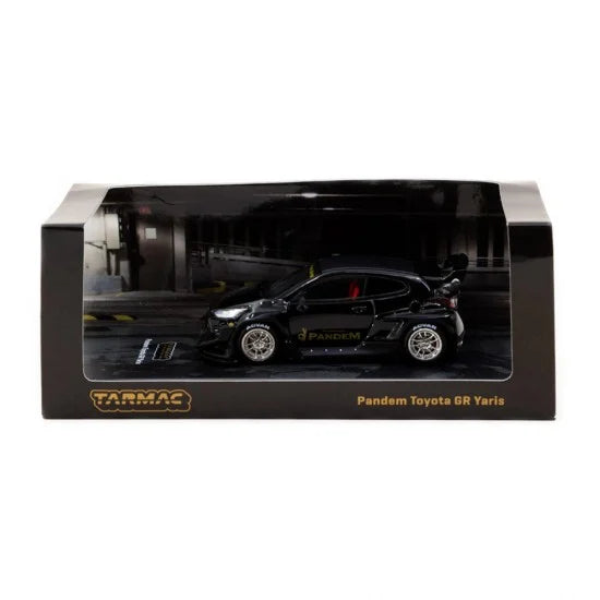 Toyota GR Yaris Pandem cu vitrina plexiglass - 1/64 Tarmac