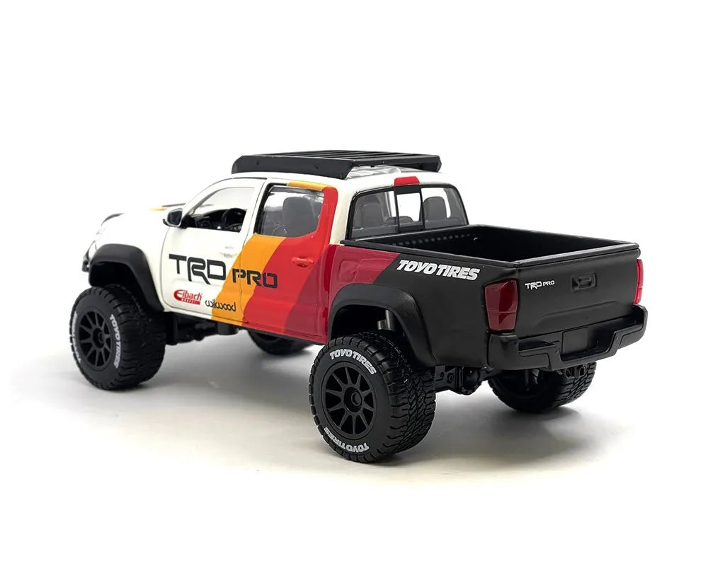 Toyota Tacoma TRD PRO 2023 - 1/27 Maisto Design