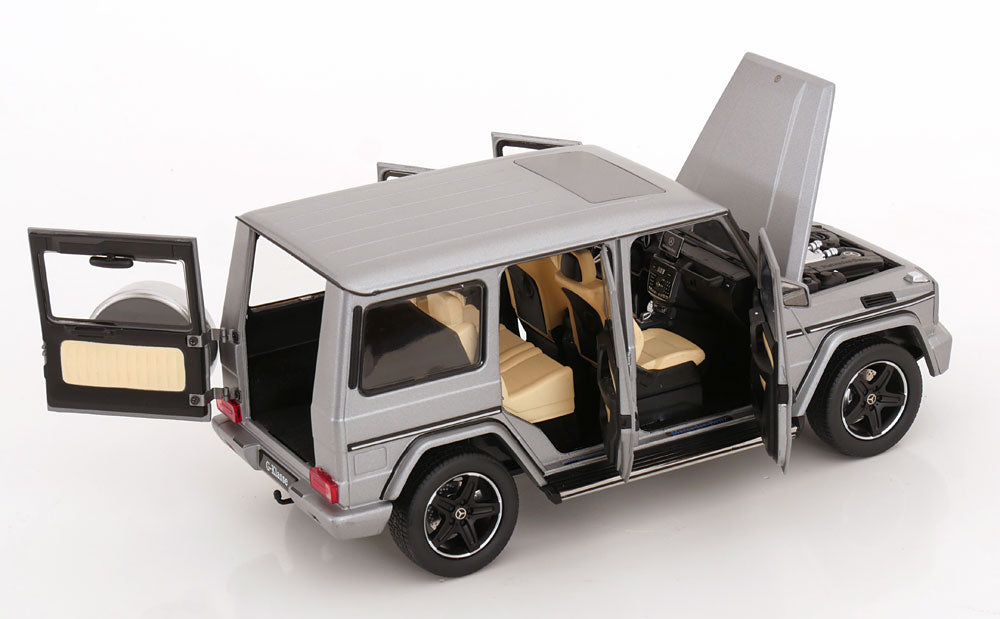 Mercedes-Benz G-Klasse gri mat - 1/18 IScale