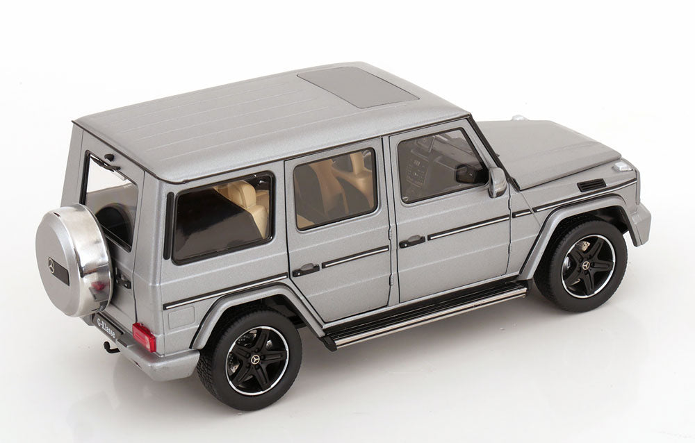 Mercedes-Benz G-Klasse gri mat - 1/18 IScale