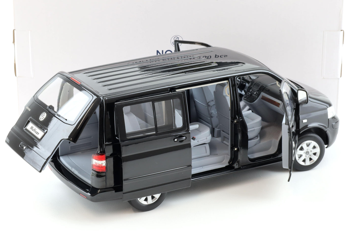 Volkswagen Multivan T5 2003 negru 1/1000pcs - 1/18 Norev