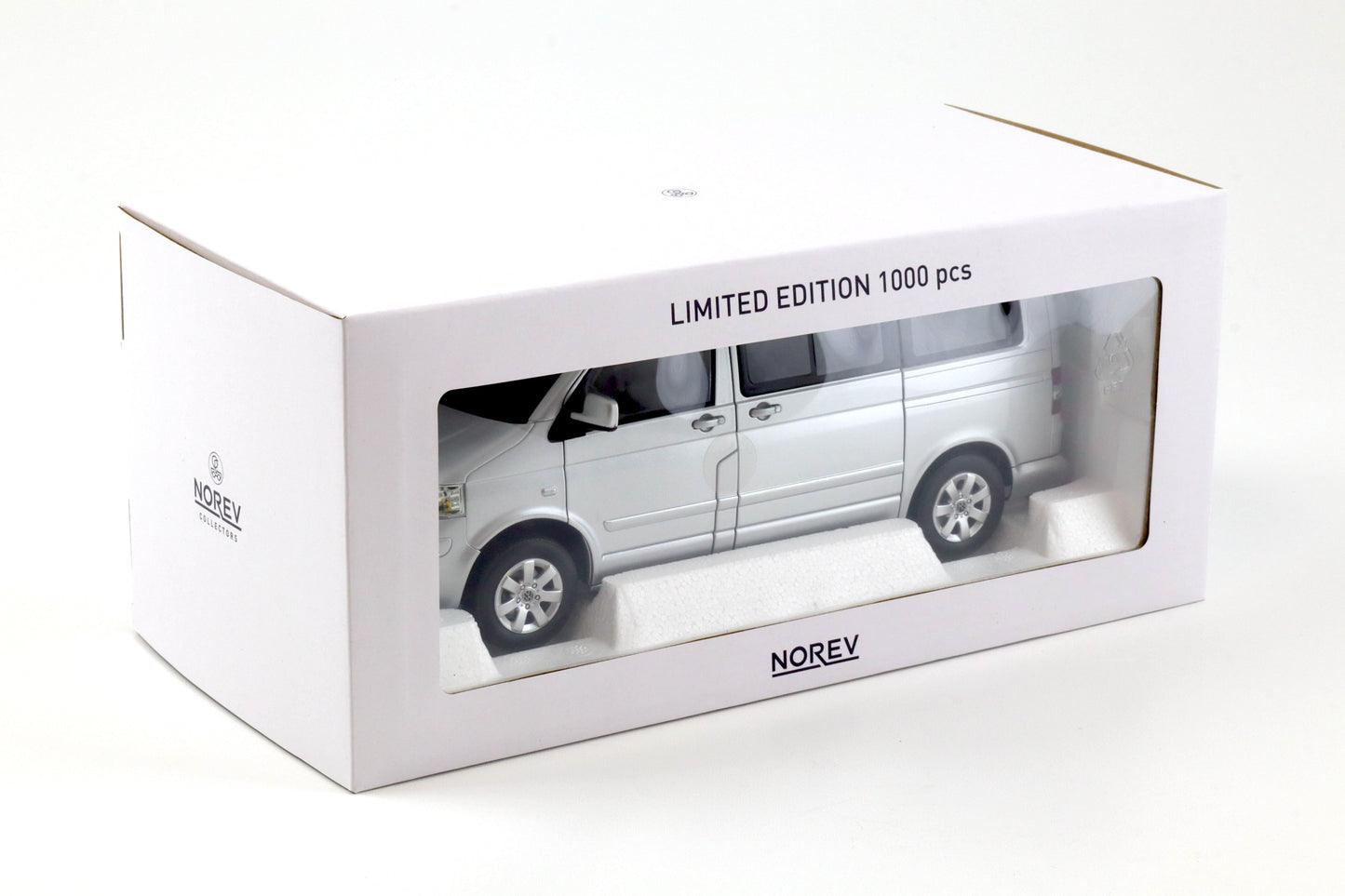 Volkswagen Multivan T5 2003 argintiu 1/1000pcs - 1/18 Norev