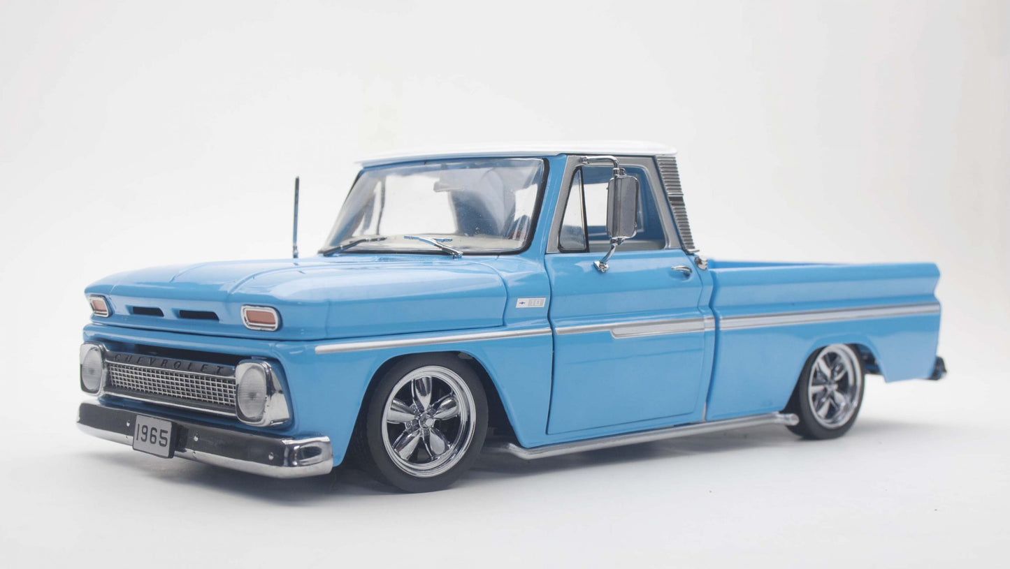 Chevrolet C-10 Styleside Pickup Lowrider blue 1965 - 1/18 Sun Star