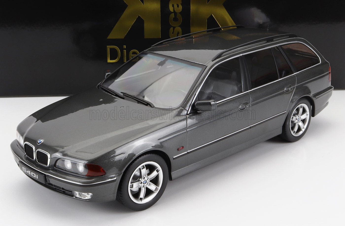 BMW 540i E39 Touring gri inchis - 1/18 KK-Scale