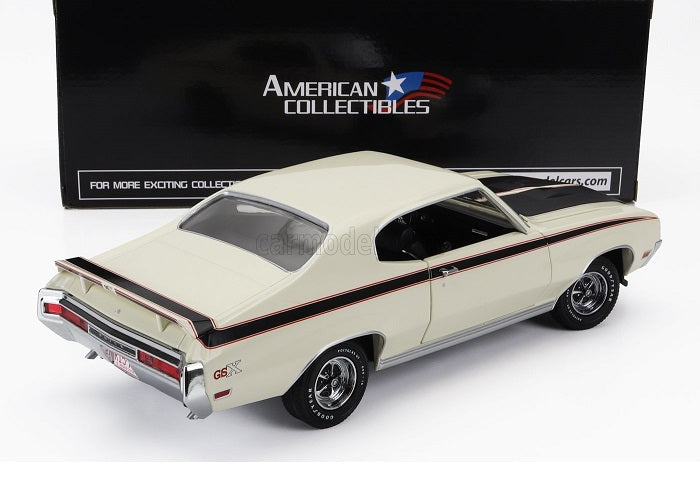 Buick GSX 1970 apollo white - 1/18 Sun Star
