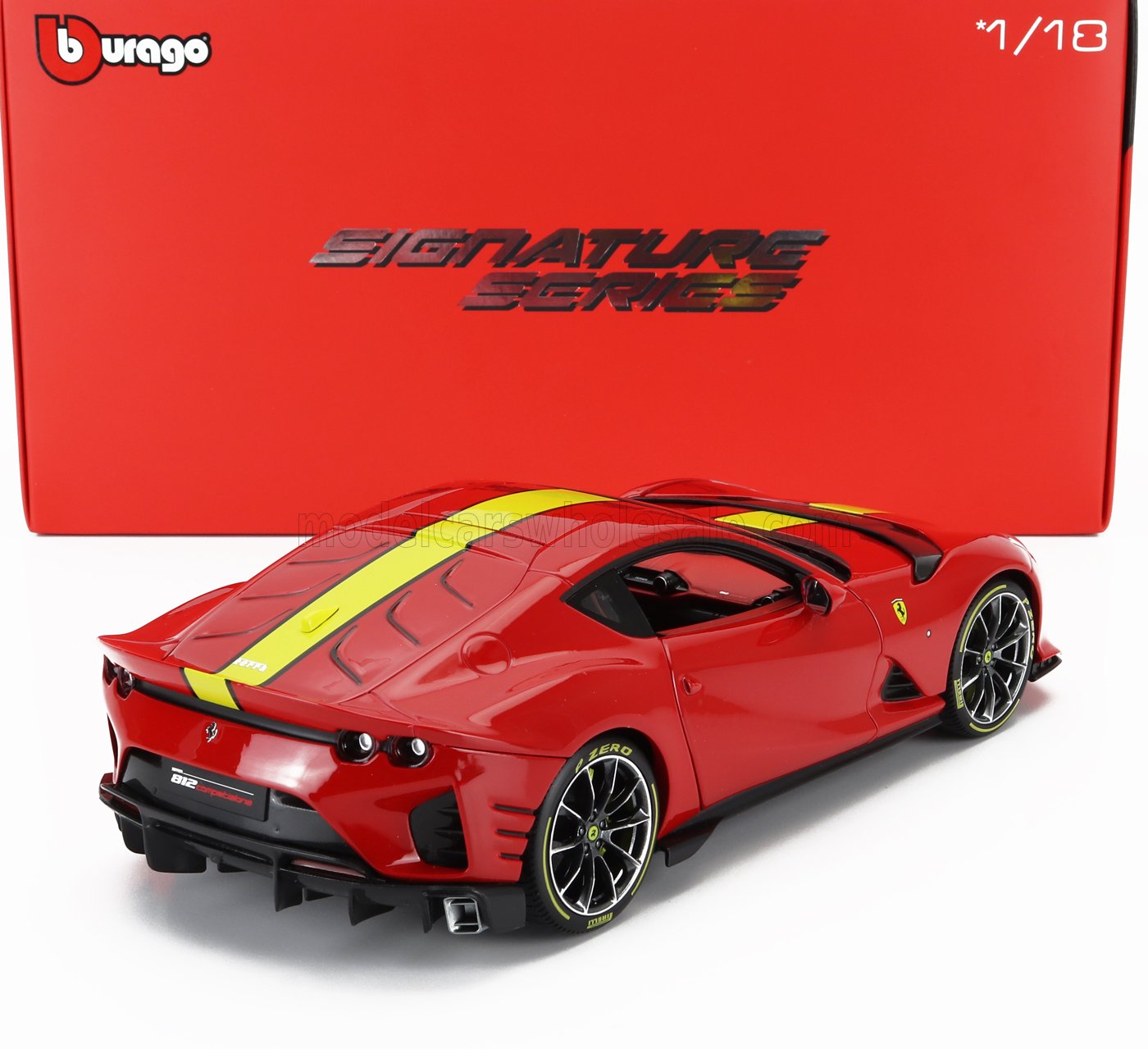 Ferrari 812 Competizione rosu - 1/18 Bburago Signature – IZOLAG Ferrari 812 Competizione rosu - 1/18 Bburago Signature – IZOLAG