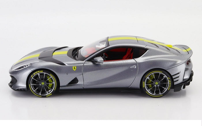 Ferrari 812 Competizione gri - 1/18 Bburago Signature