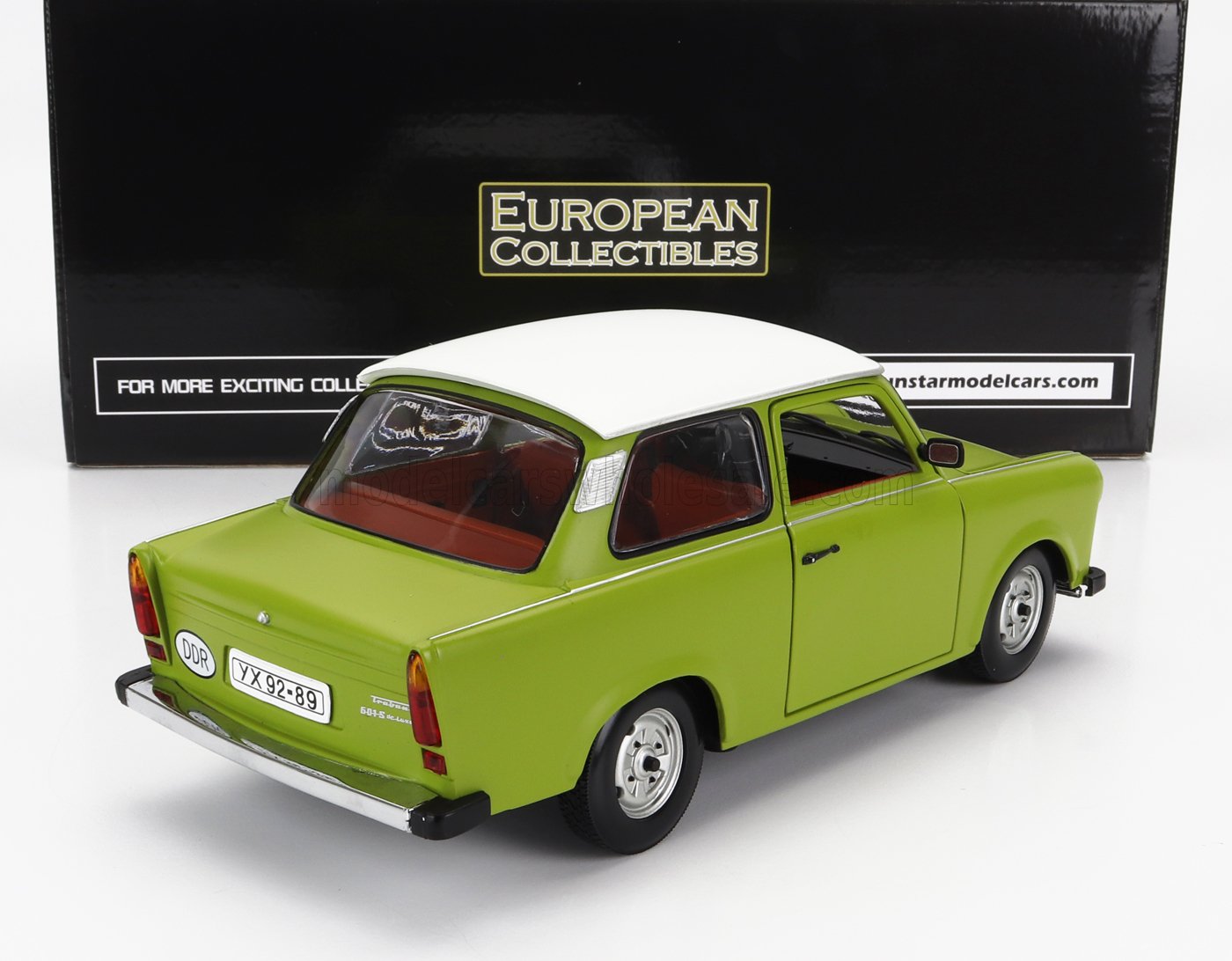 Trabant 601 green - 1/18 Sun Star