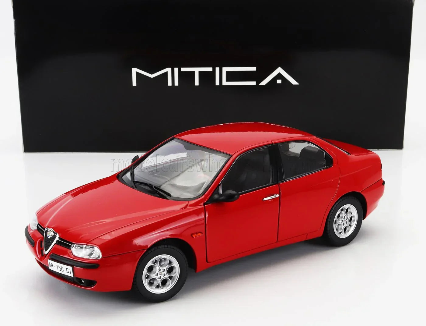Alfa Romeo 156 2.5 V6 24V rosie 1997 - 1/18 Mitica