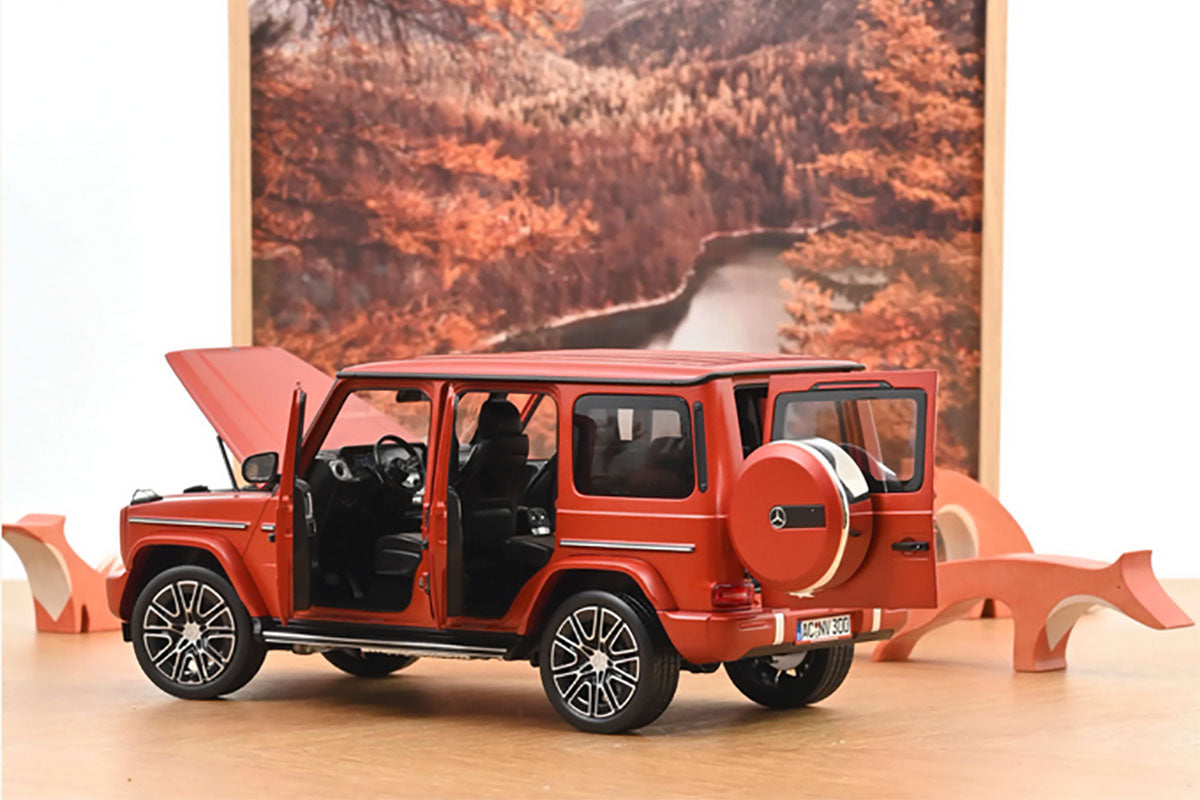 Mercedes-Benz G-Class 2024 copper orange matt - 1/18 Norev
