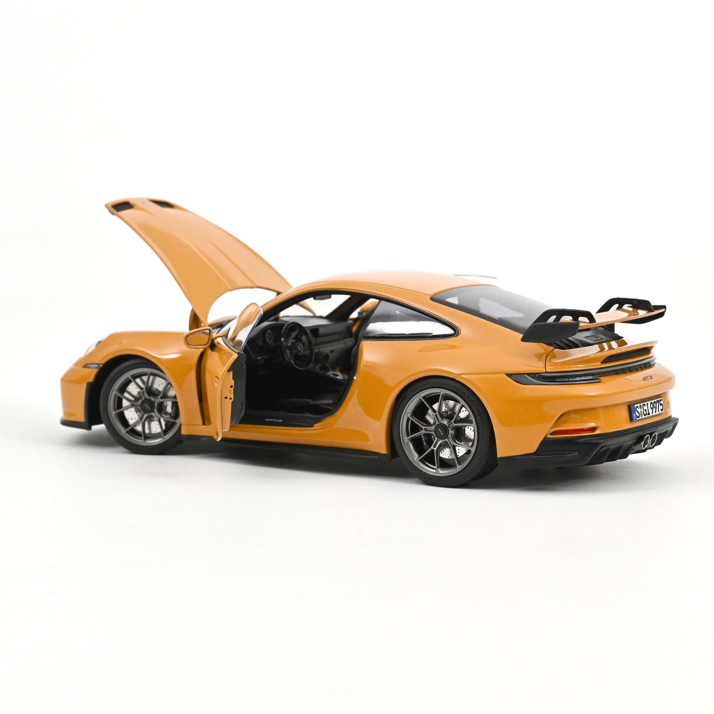 Porsche 911 GT3 2021 bahama yellow - 1/18 Norev