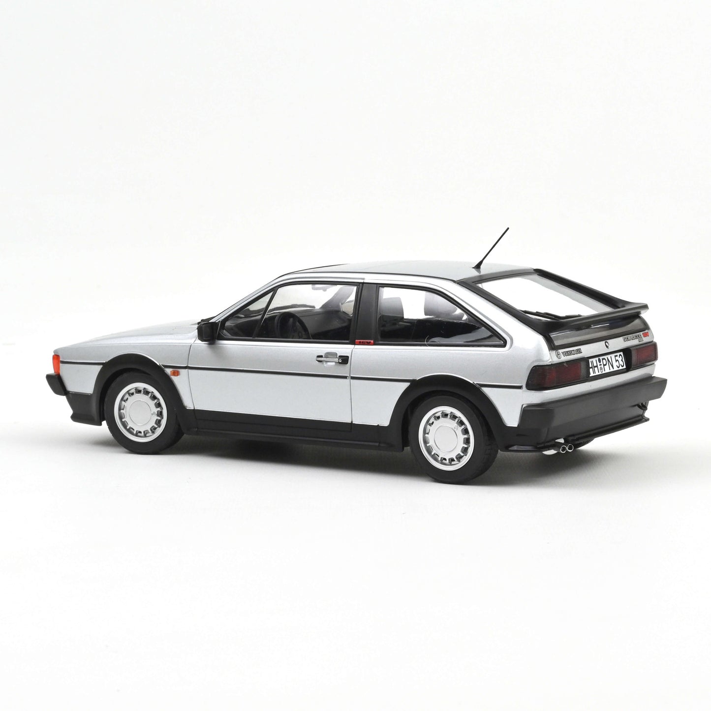 VW Scirocco GTX 16v 1988 flash silver - 1/18 Norev
