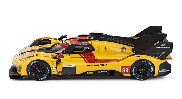 Ferrari 499P #83 Kubica-Hanson-Ye #83 Winner Le Mans 2025 cu vitrina plexiglass - 1/18 Bburago Signature