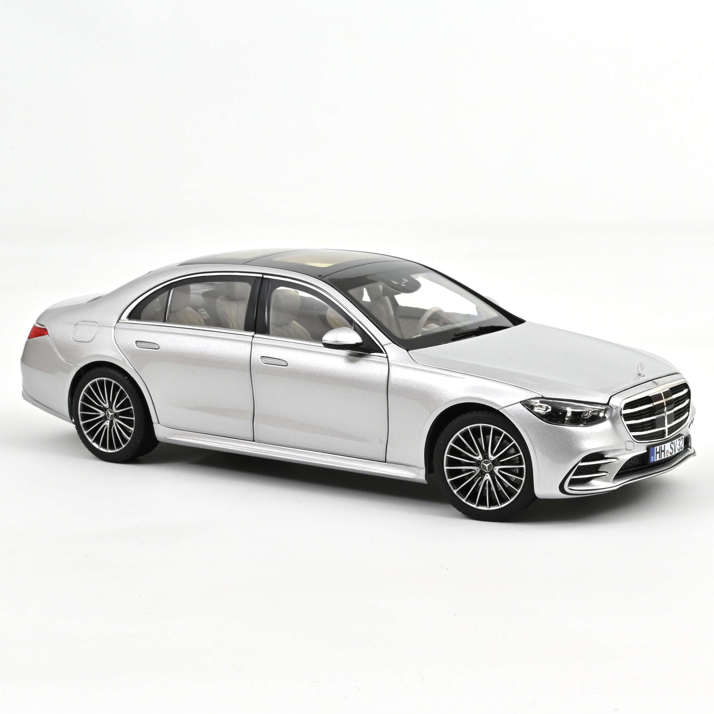 Mercedes-Benz S-Class AMG-Line 2021 argintiu - 1/18 Norev