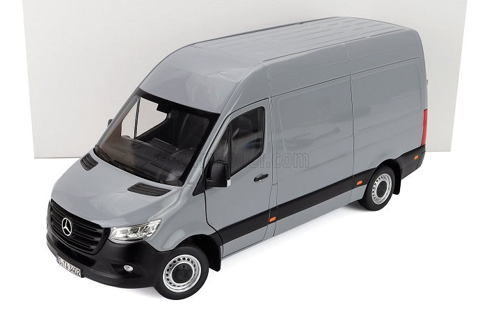 Mercedes-Benz Sprinter 2018 gri - 1/18 Norev