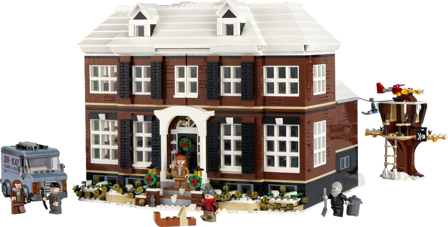 LEGO Ideas 21330 - Singur acasa (3955 piese)