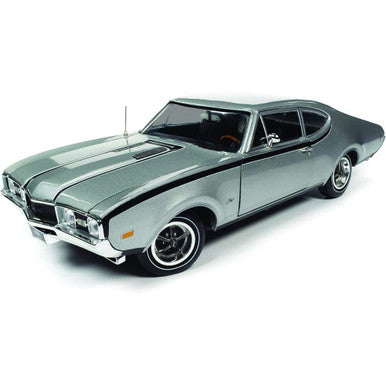 Oldsmobile Cutlass Hurst/Olds 1968 - 1/18 AutoWorld