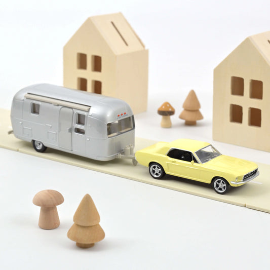 Ford Mustang 1968 galben si rulota - 1/43 Norev