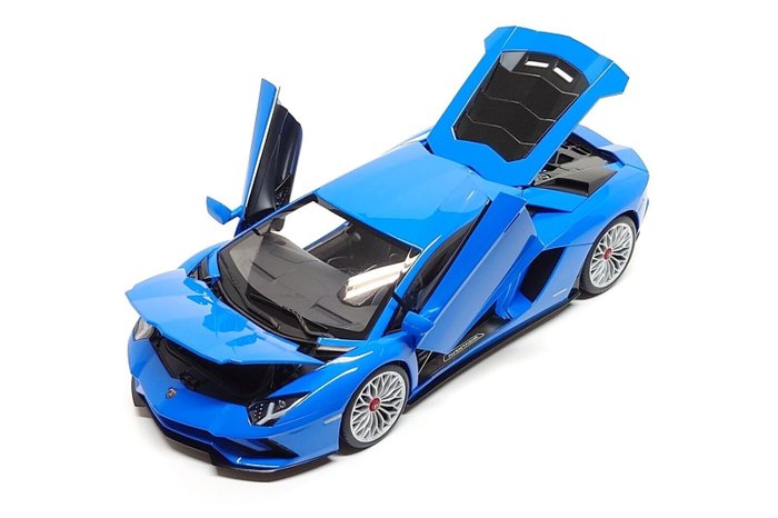 Lamborghini Aventador S albastru - 1/18 Autoart