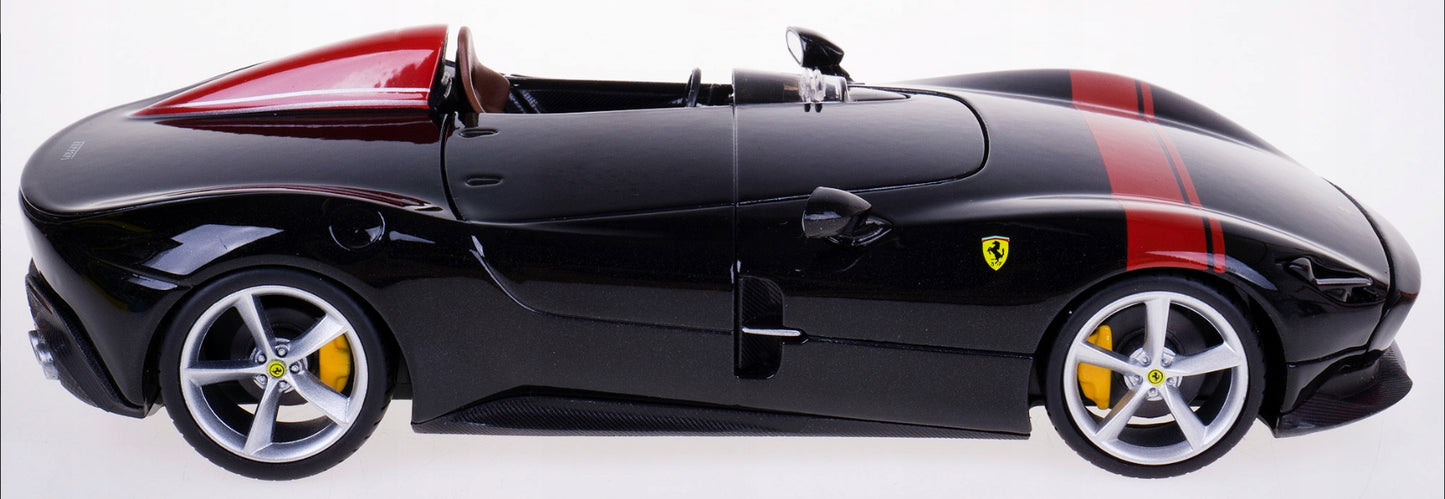 Ferrari Monza SP1 negru/rosu - 1/24 Bburago