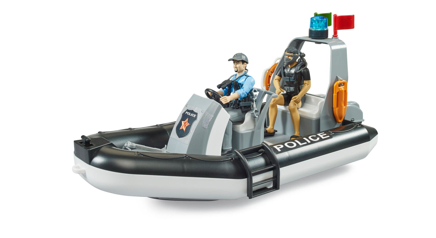 BRUDER 62733 - Barcă de poliție cu girofar rotativ, figurine și accesorii