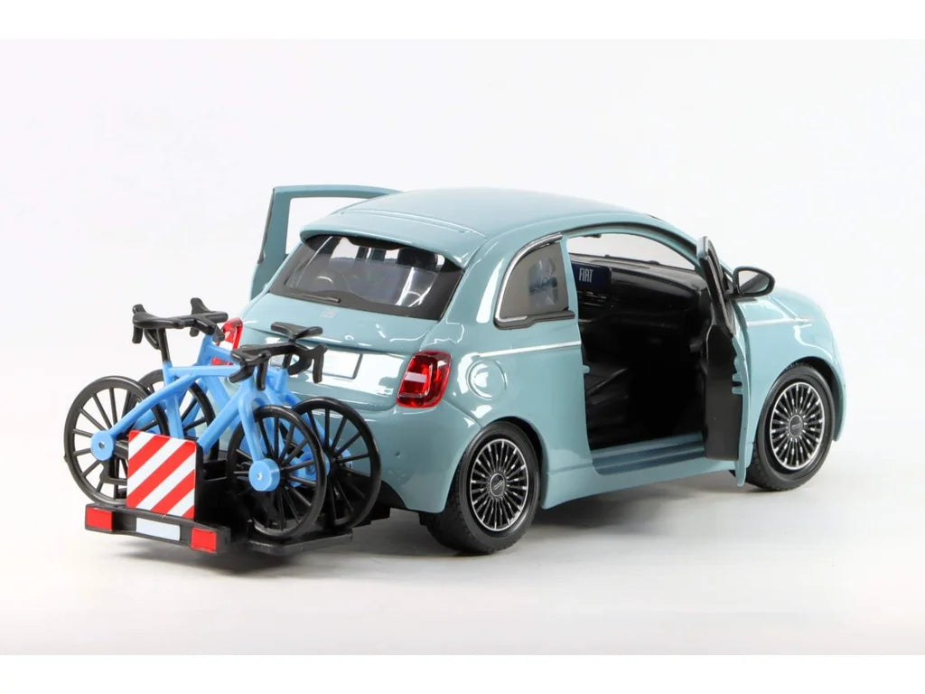 Fiat 500E 2023 cu portbagaj pentru biciclete - 1/24 Bburago