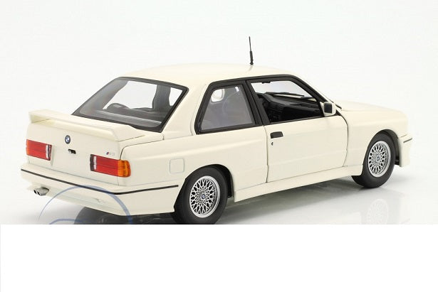 BMW M3 E30 Street 1987 alb - 1/18 Minichamps