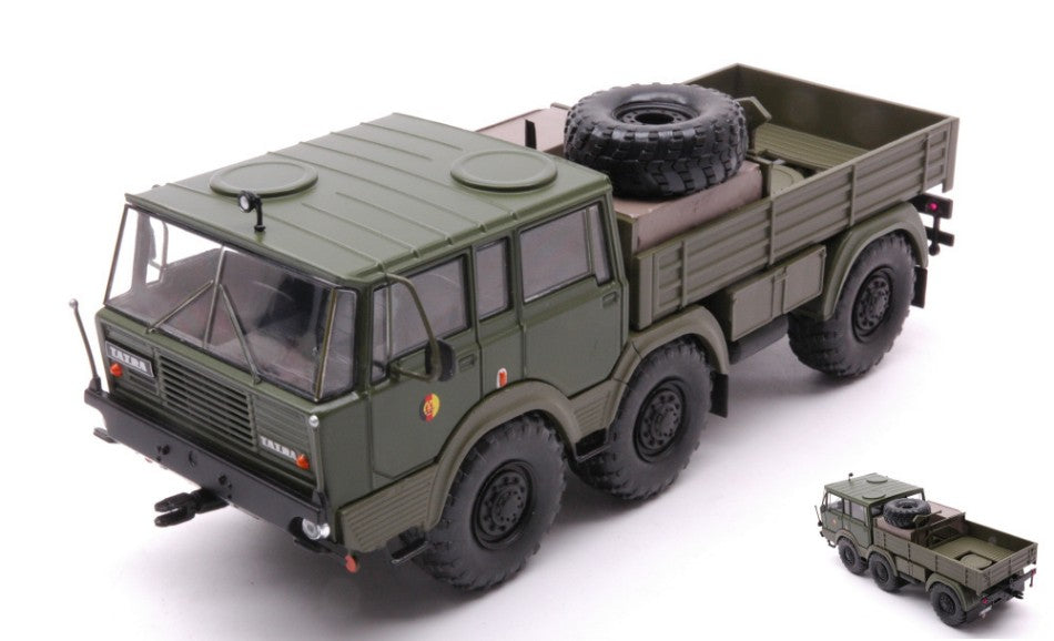 Tatra 813 6x6 NVA 1968 cu vitrina plexiglass - 1/43 Ixo Models