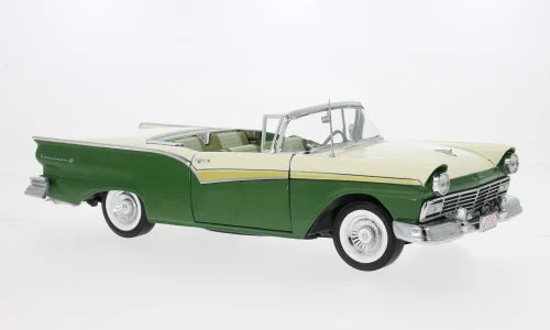 Ford Fairlane 500 Skyliner Cumberland green/colonial white - 1/ 18 Sun Star