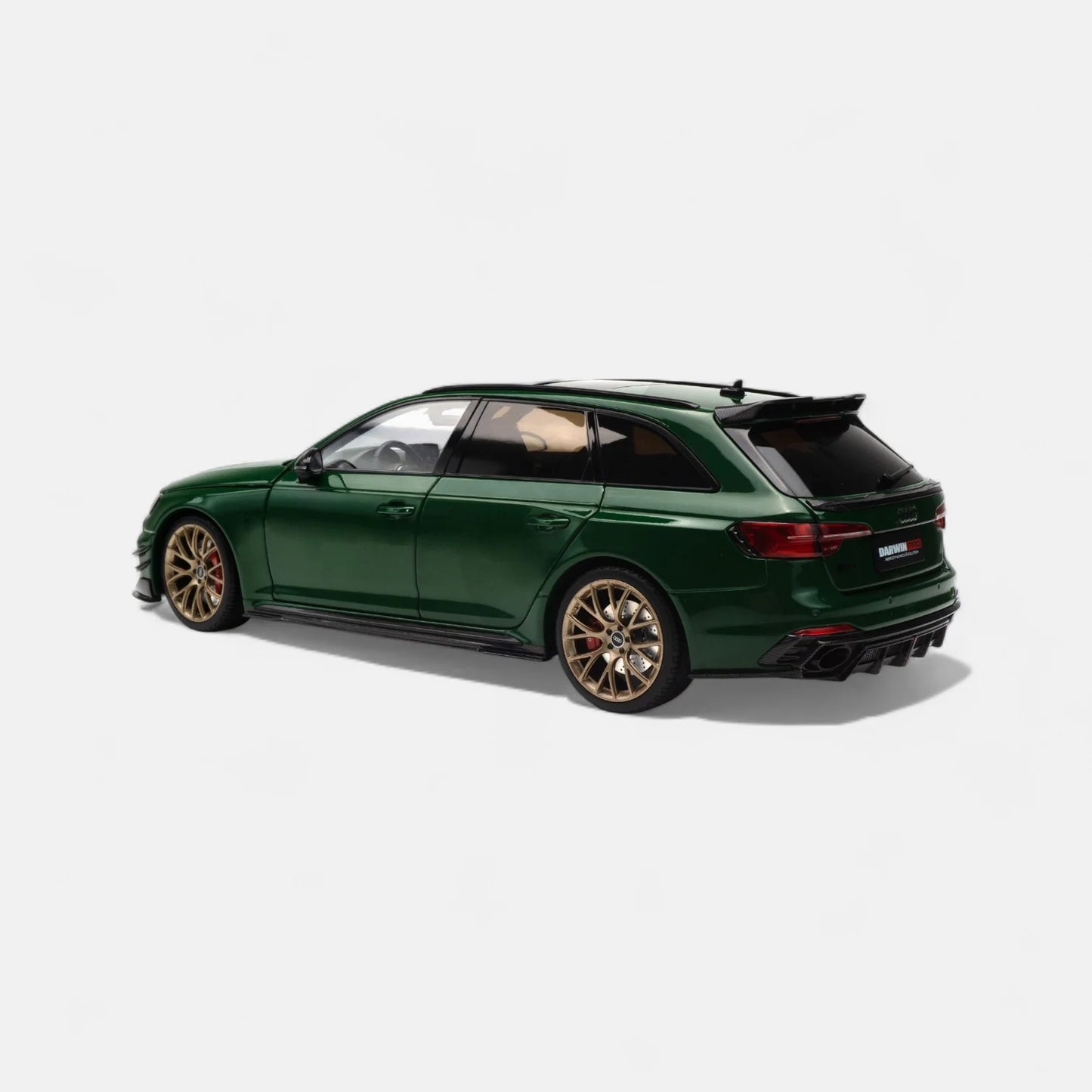 Audi RS4 Darwin Baujahr 2020 verde - 1/18 KiloWorks