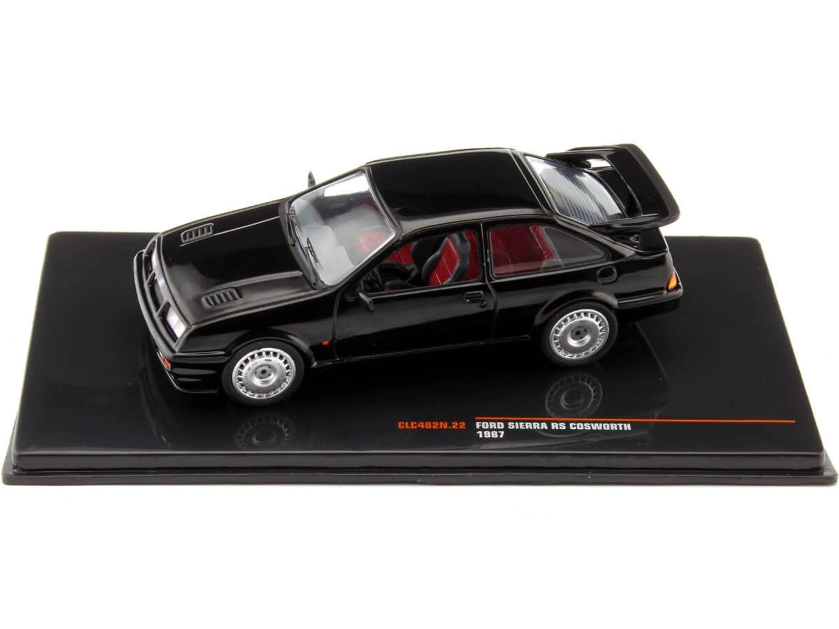Ford Sierra RS Cosworth 1987 cu vitrina plexiglass - 1/43 IxoModels